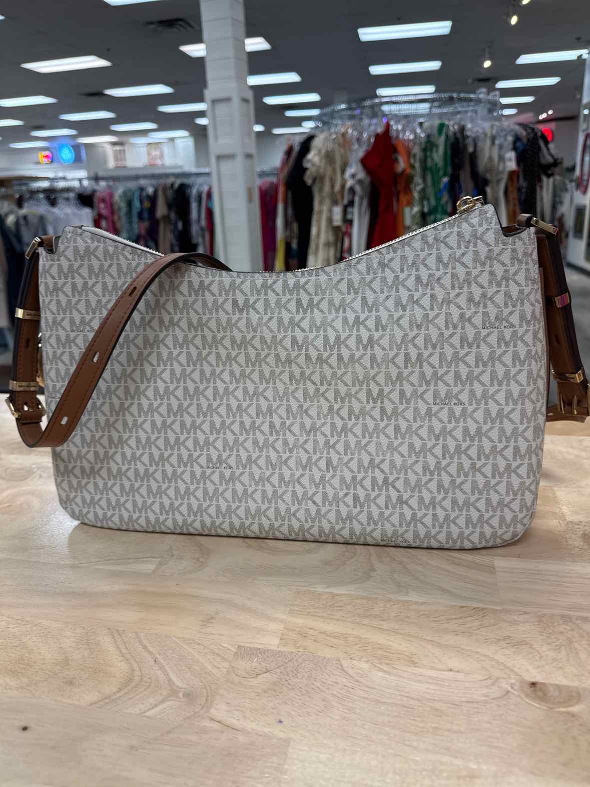 Michael Kors Cream Shoulder Preloved Nolita Handbag