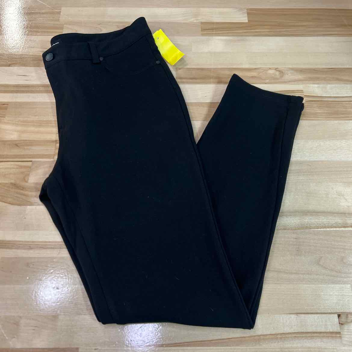 NYDJ Size M Black Preloved Pants