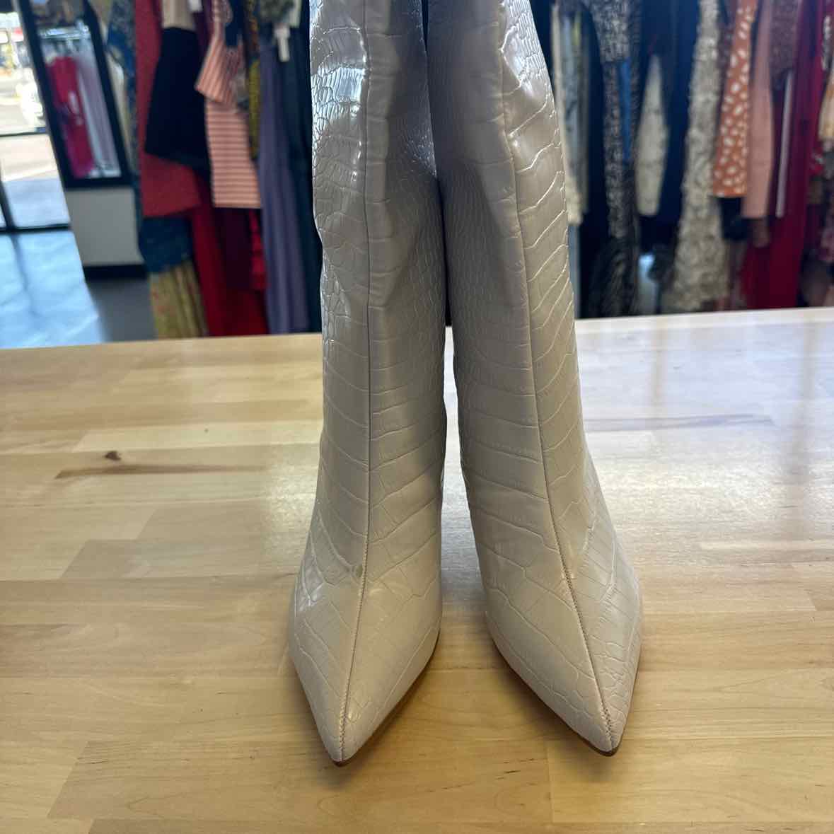 Steve Madden Shoe Size 5.5 White Boots
