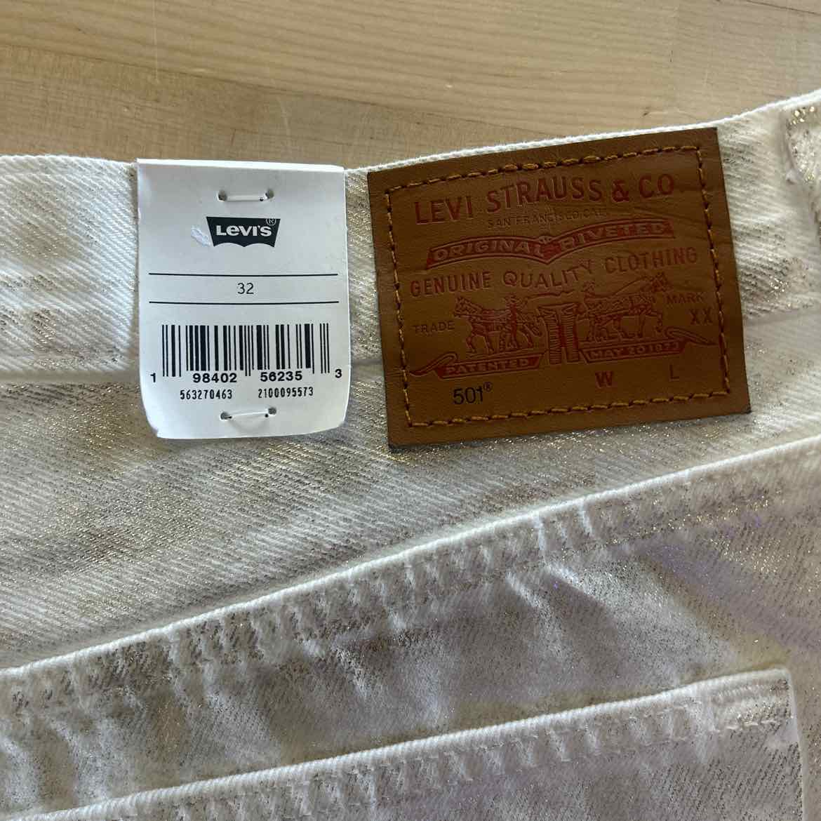 LEVI'S 501 Original Short in White - 32