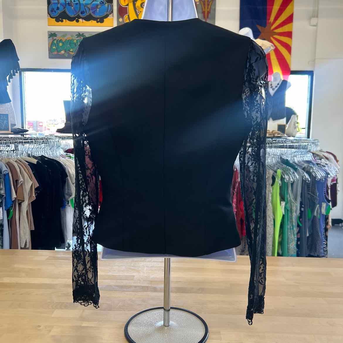 Futario Size XS Black Lace Jacket