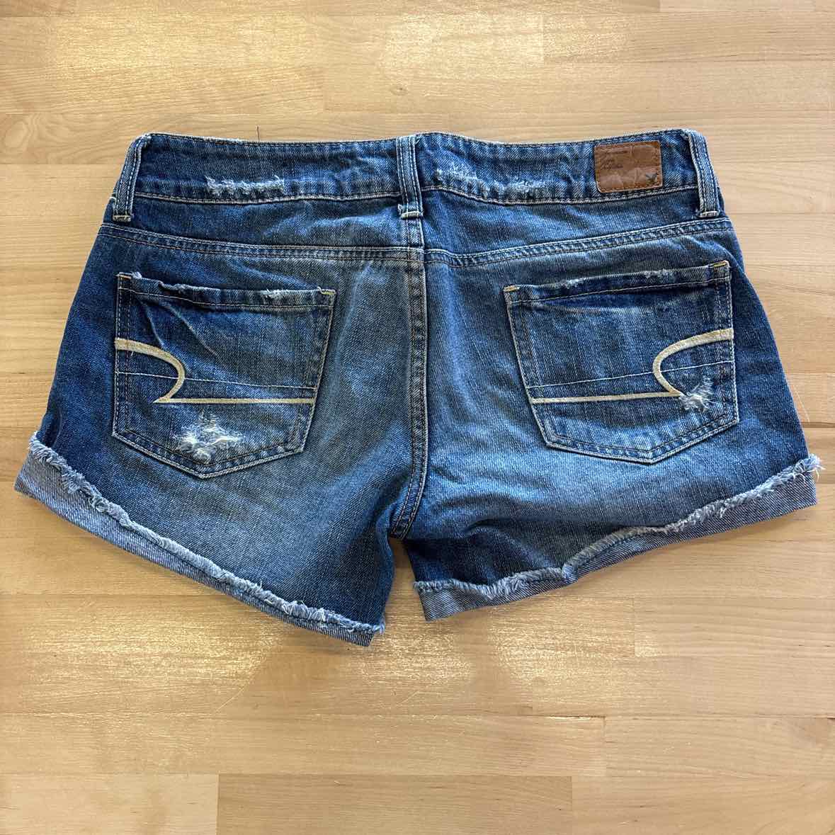 American Eagle Size 4 Blue Shorts