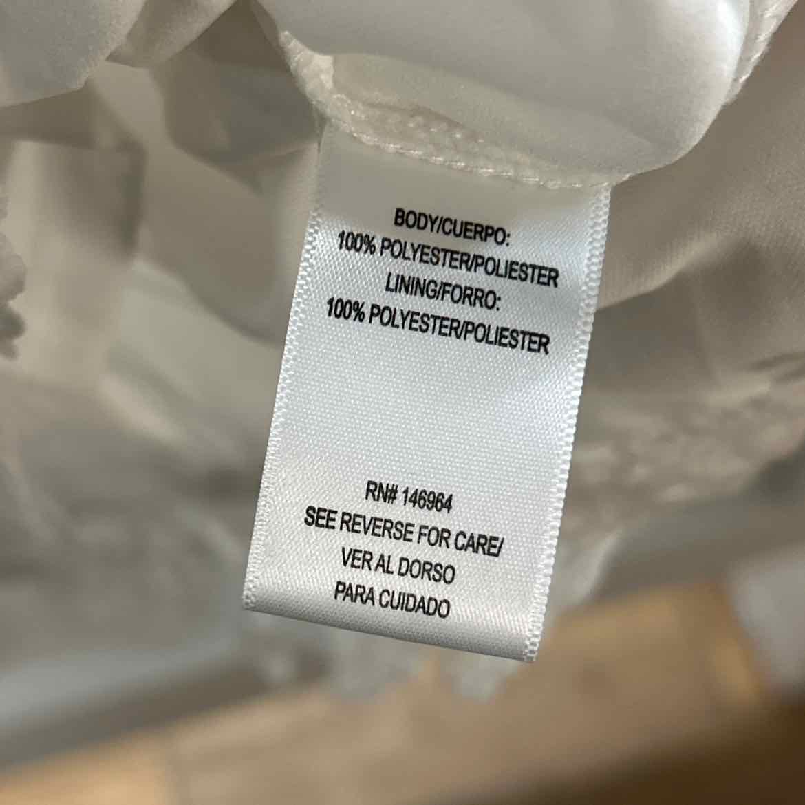 Robbie Bee Size 6 White New Dress