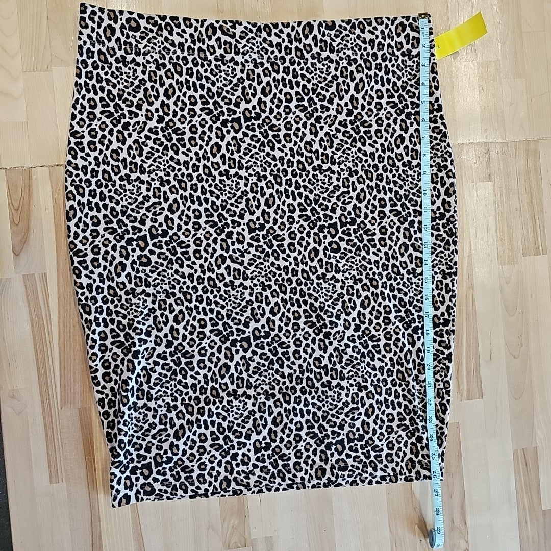 Boutique Size 1X Brown Skirt
