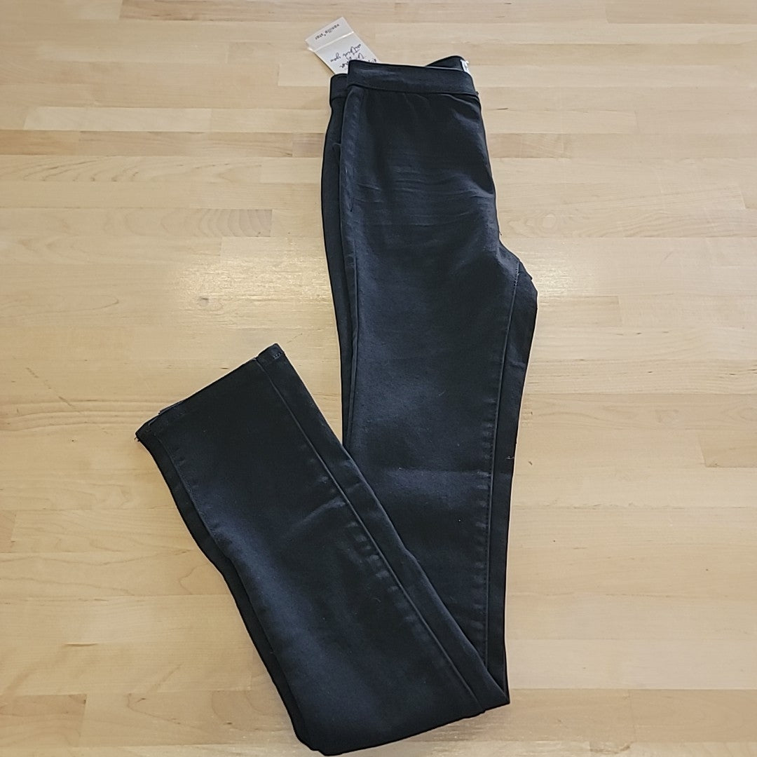 Vanilla Star Size XS Black New Jeans
