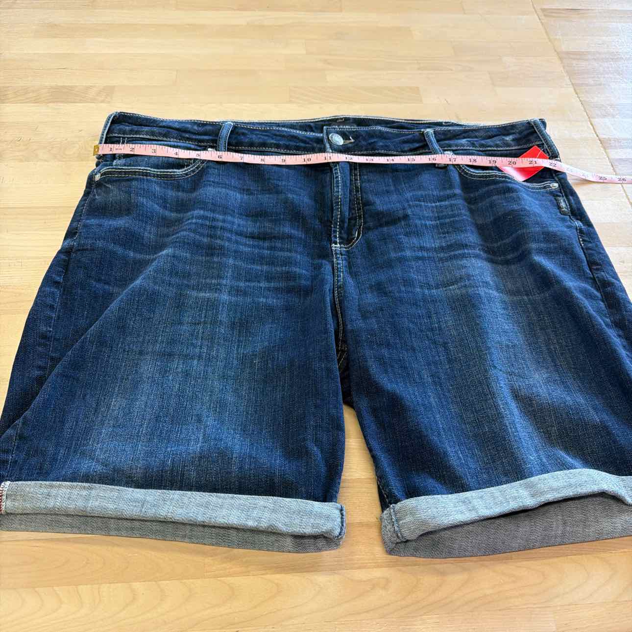 Silver Jean Co. Size 22 Blue Denim Preloved Shorts