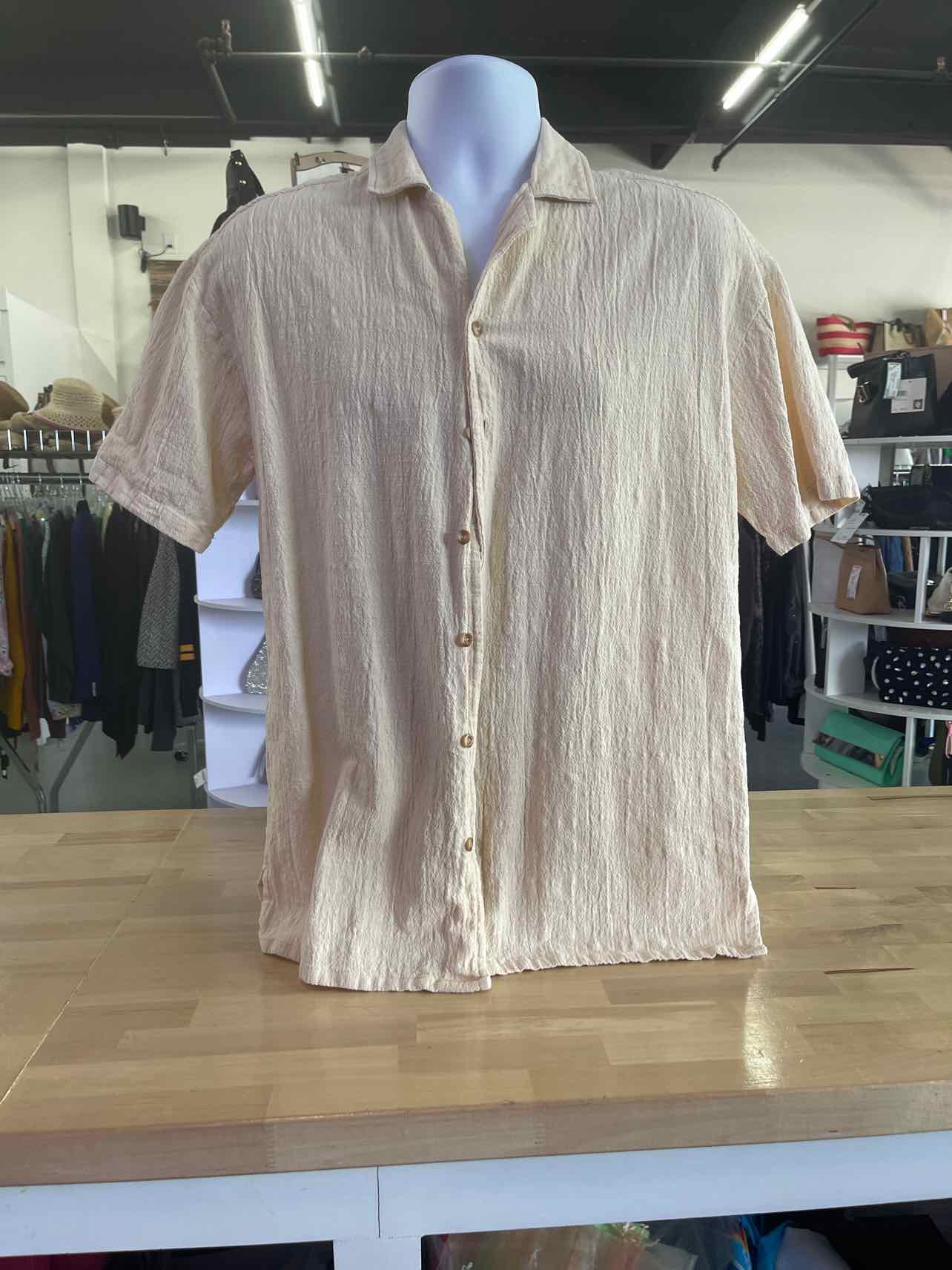 Varial Appareal Size L Tan Preloved MENS Button Down Shirt