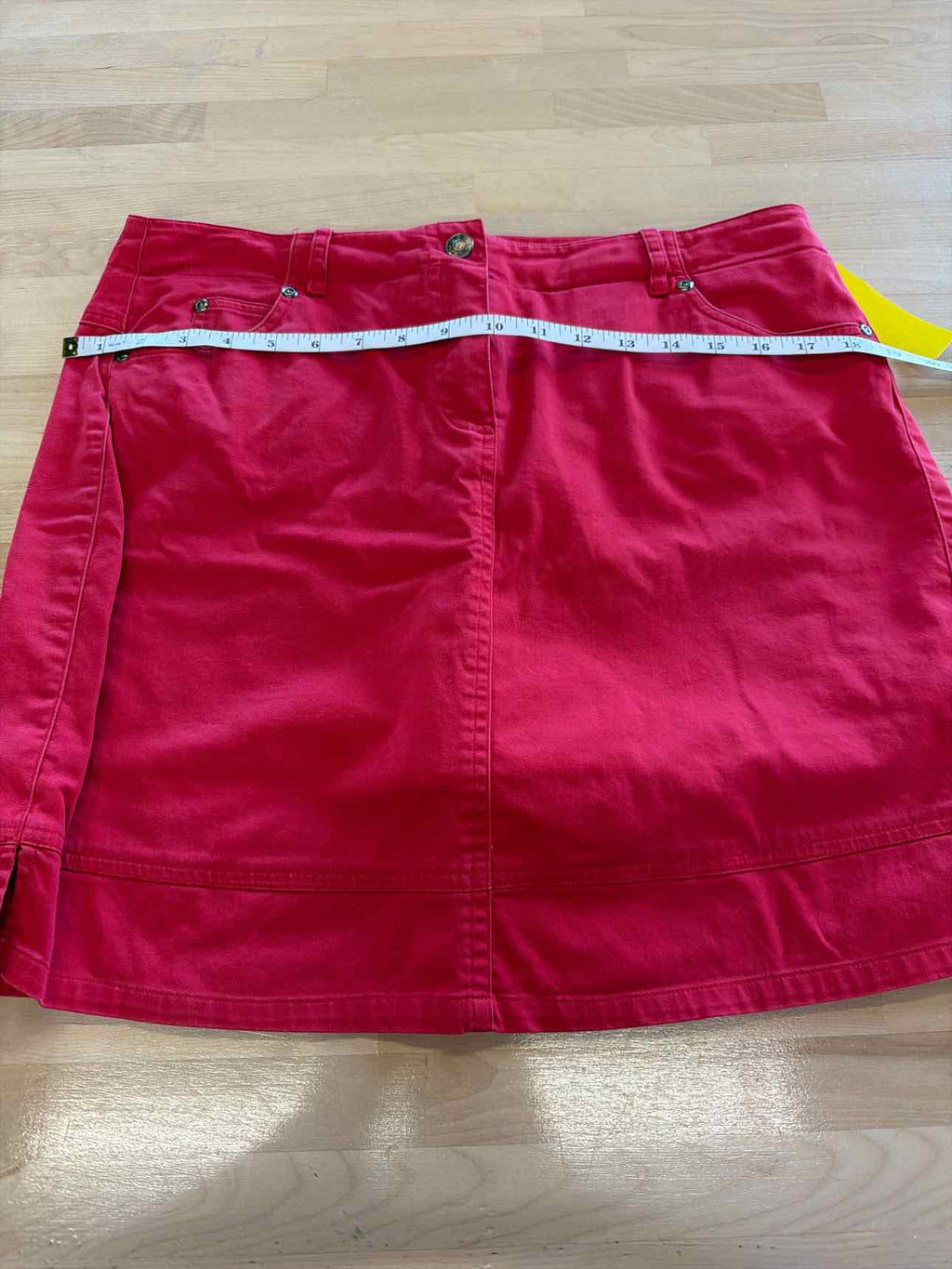 BambooTraders Size 12 Red Skorts