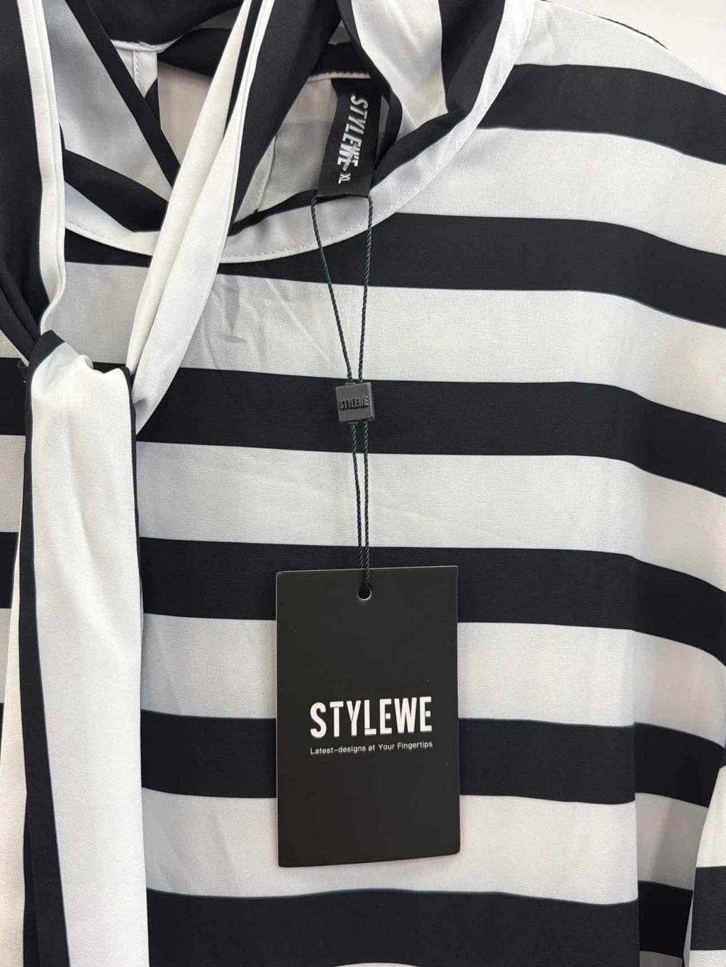 StyleWe Size XL BLACK & WHITE Dress