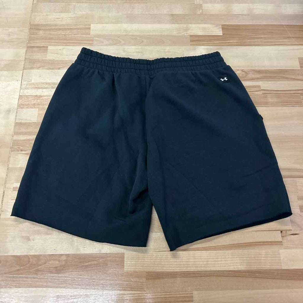 Under Armour Size L Black MENS Shorts