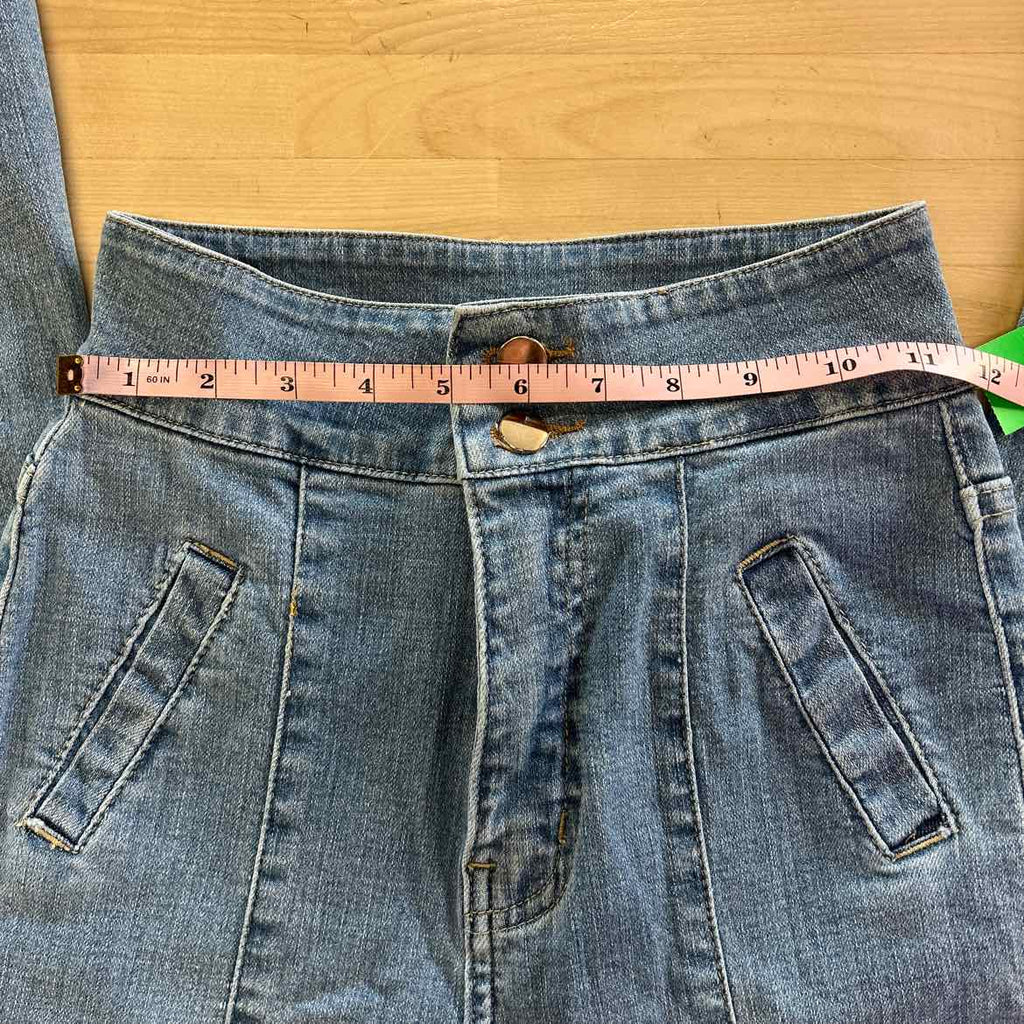 T&T Size S Blue Denim Preloved Jeans