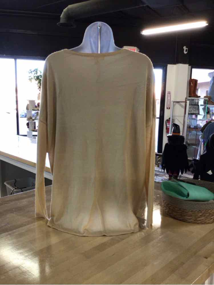 YA Size M Cream Preloved Sweater