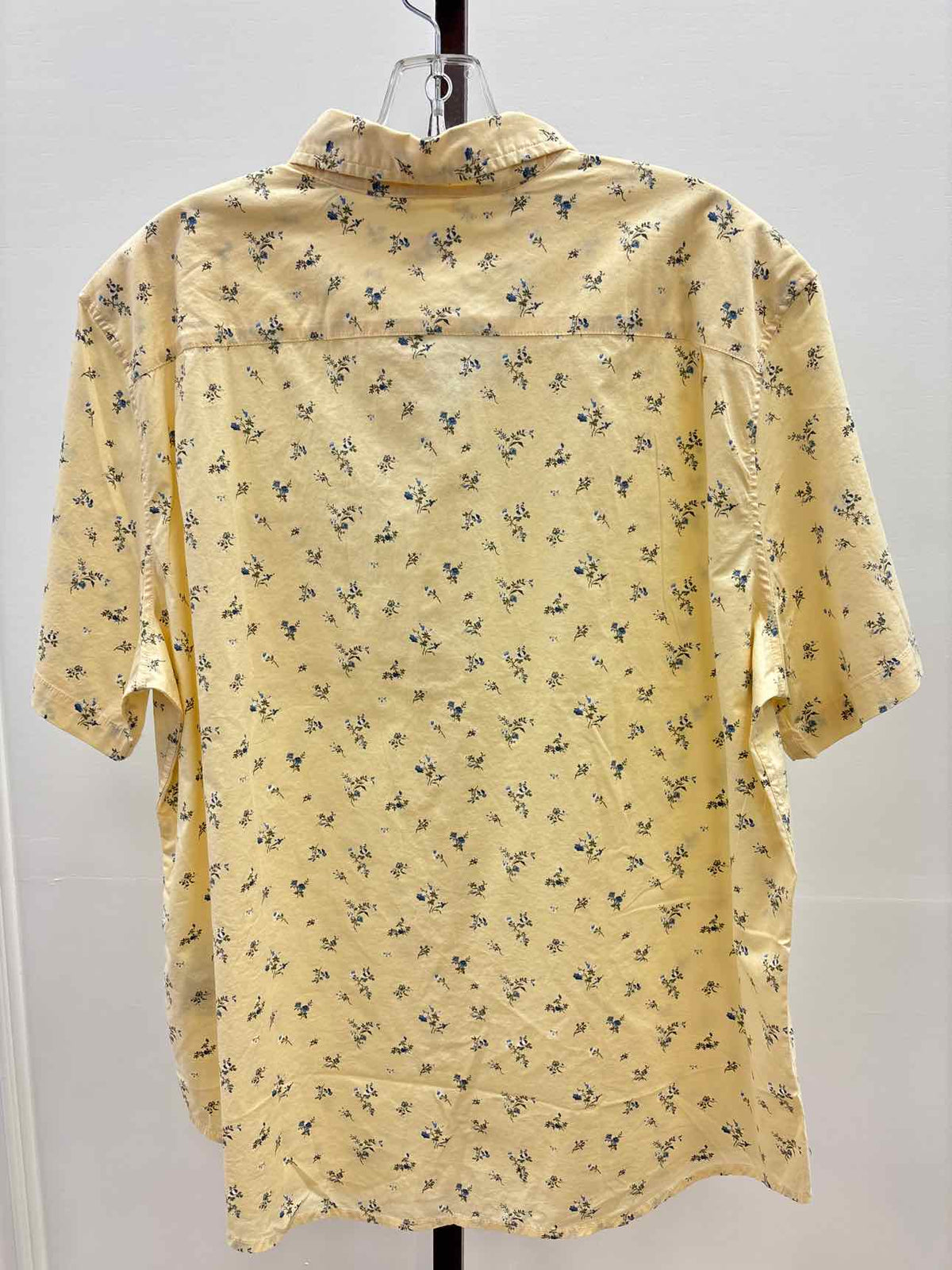 Levi's Size XL Men's Levi'sÂ® Classic Fit Short Sleeve Button-Down Shirt