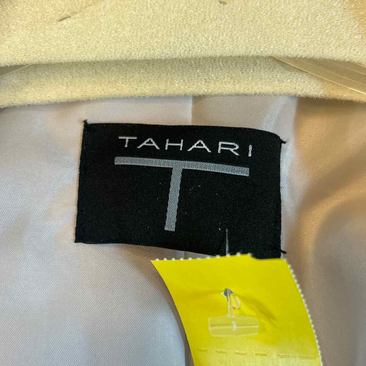 Tahari Size XL Cream Preloved Blazer