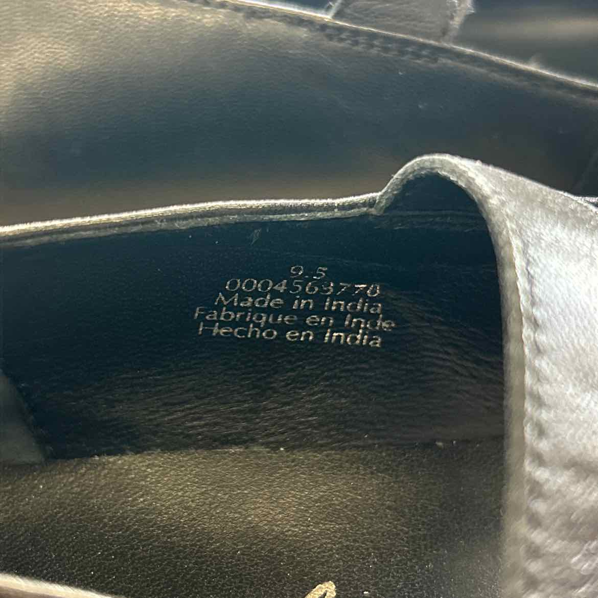 Free People Size 9.5 Black Preloved Flats