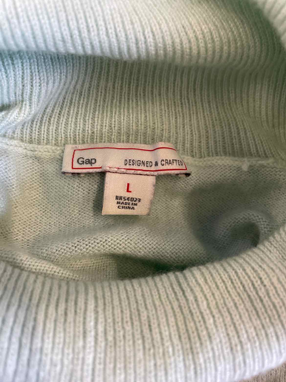 Gap Size L Mint Long Sleeve