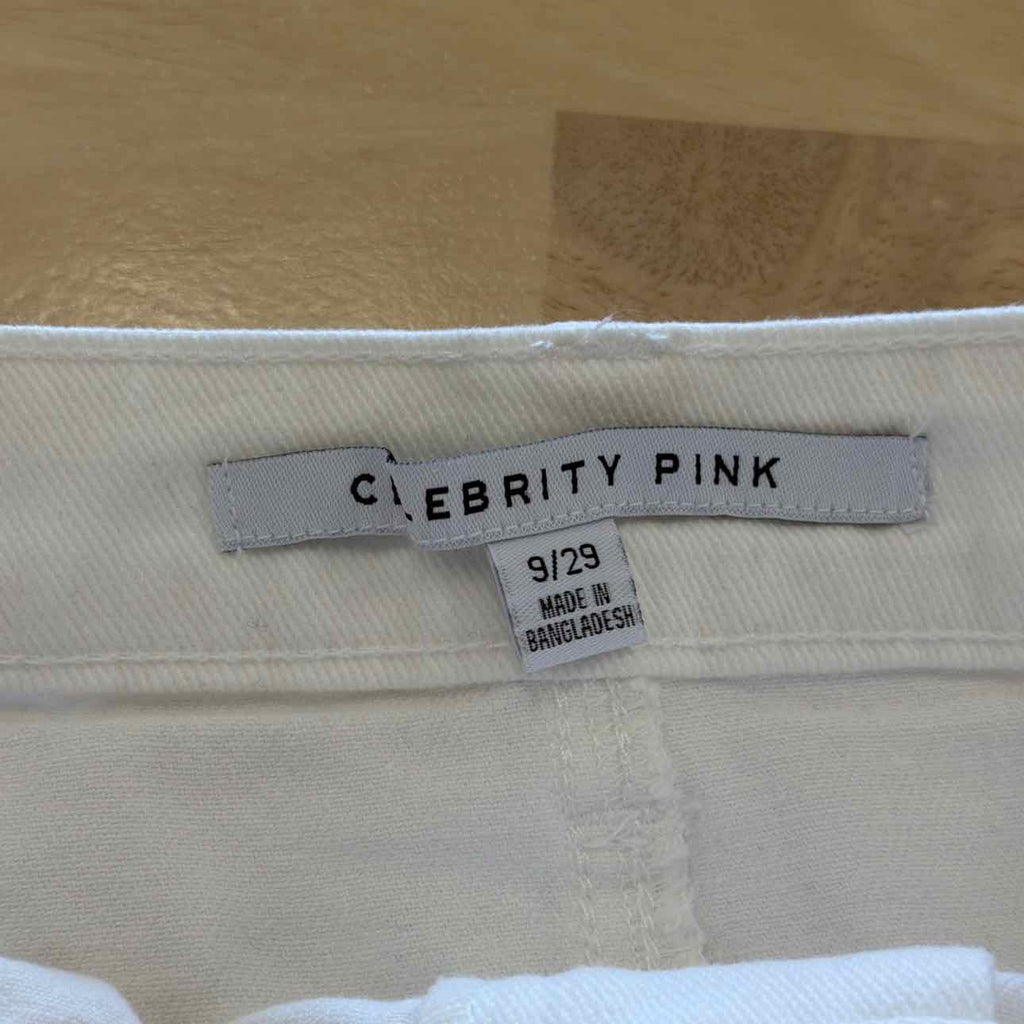 Celebrity pink Women Size 9  White New Shorts  High-Rise Curvy Denim Shorts