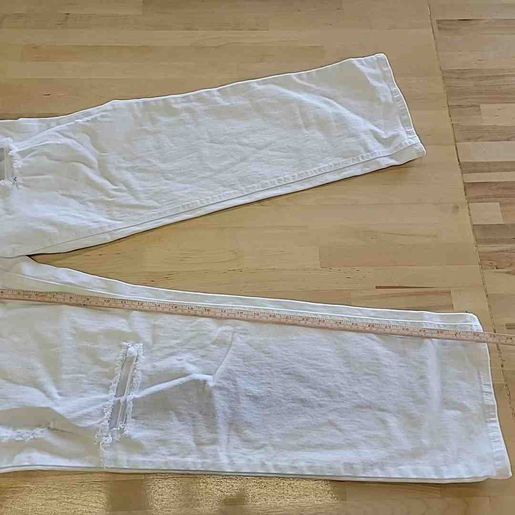 tinceltown Size 13 White  Relaxed Ripped High-Rise Straight-Leg Jeans  NWT