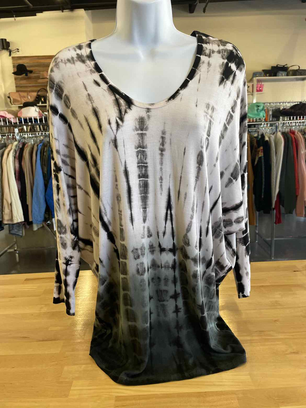 Karen Kane Size M White Blouse