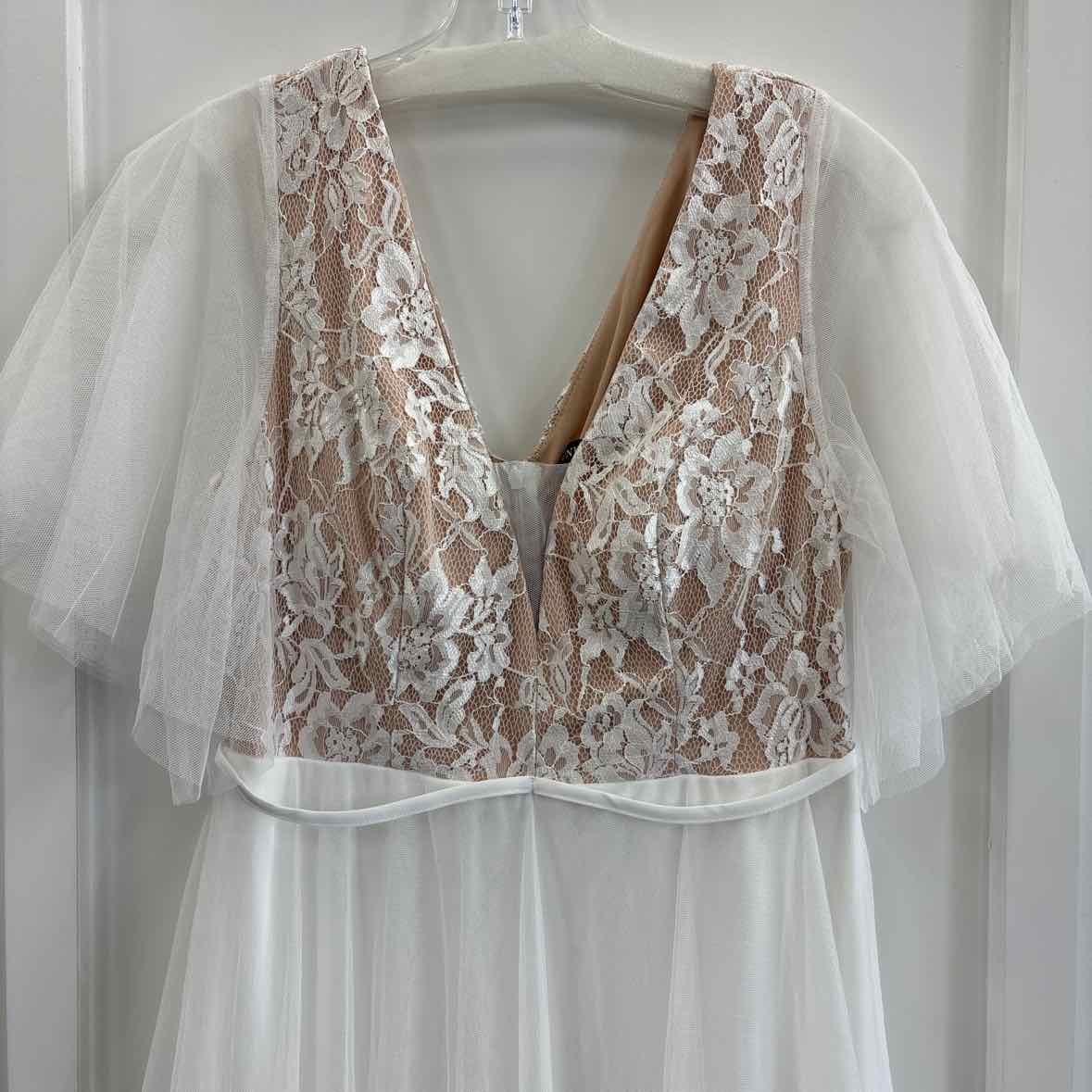 Unit Horse Size M White Dress