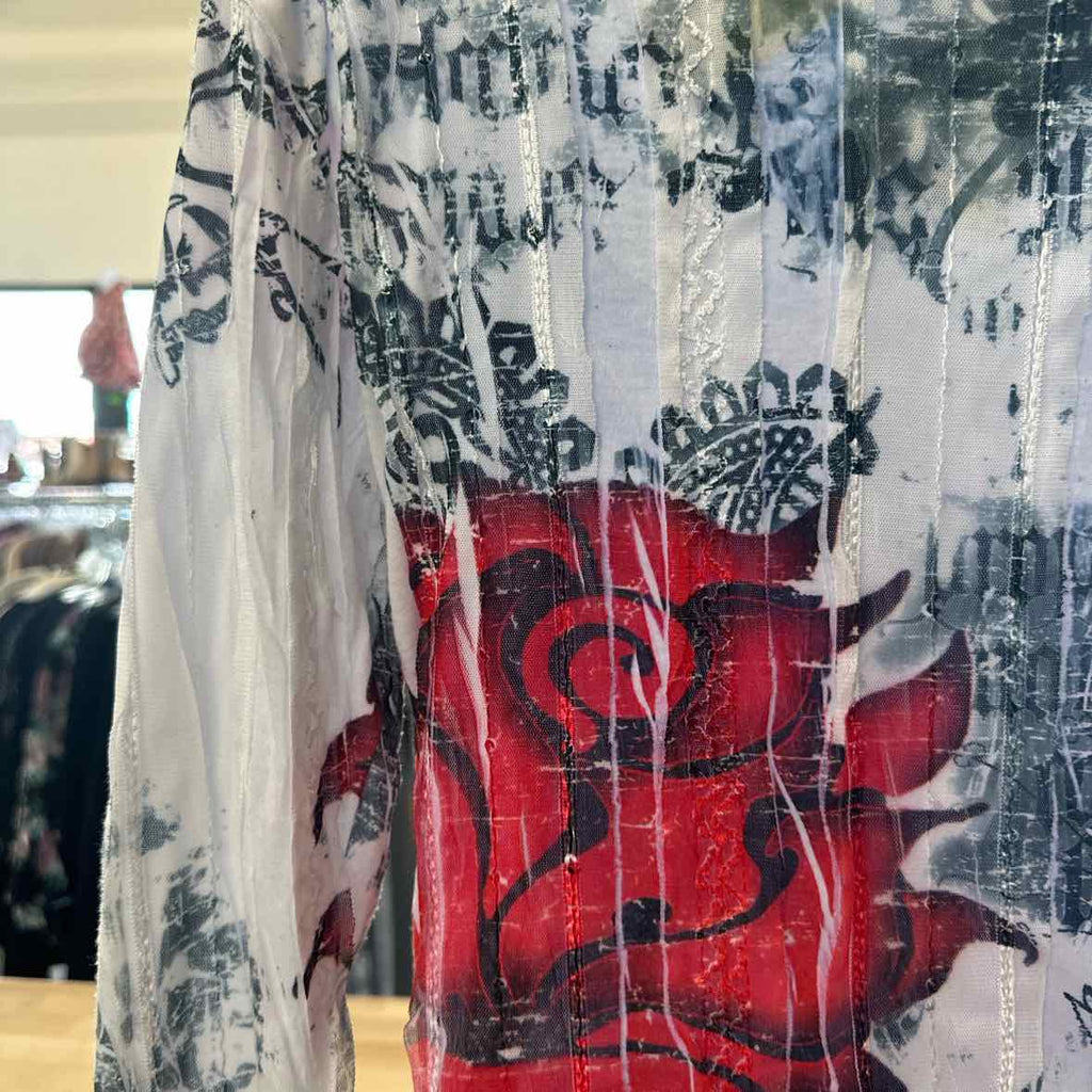 Mesmerize Size M Gray Long Sleeve