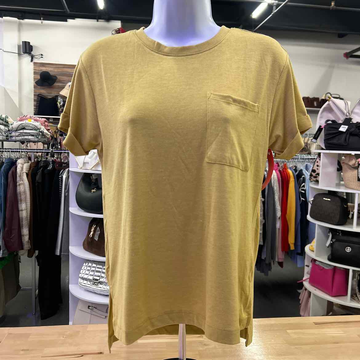 Pink Rose Juniors' Pink Rose Crewneck Pocket Tee - Mustard