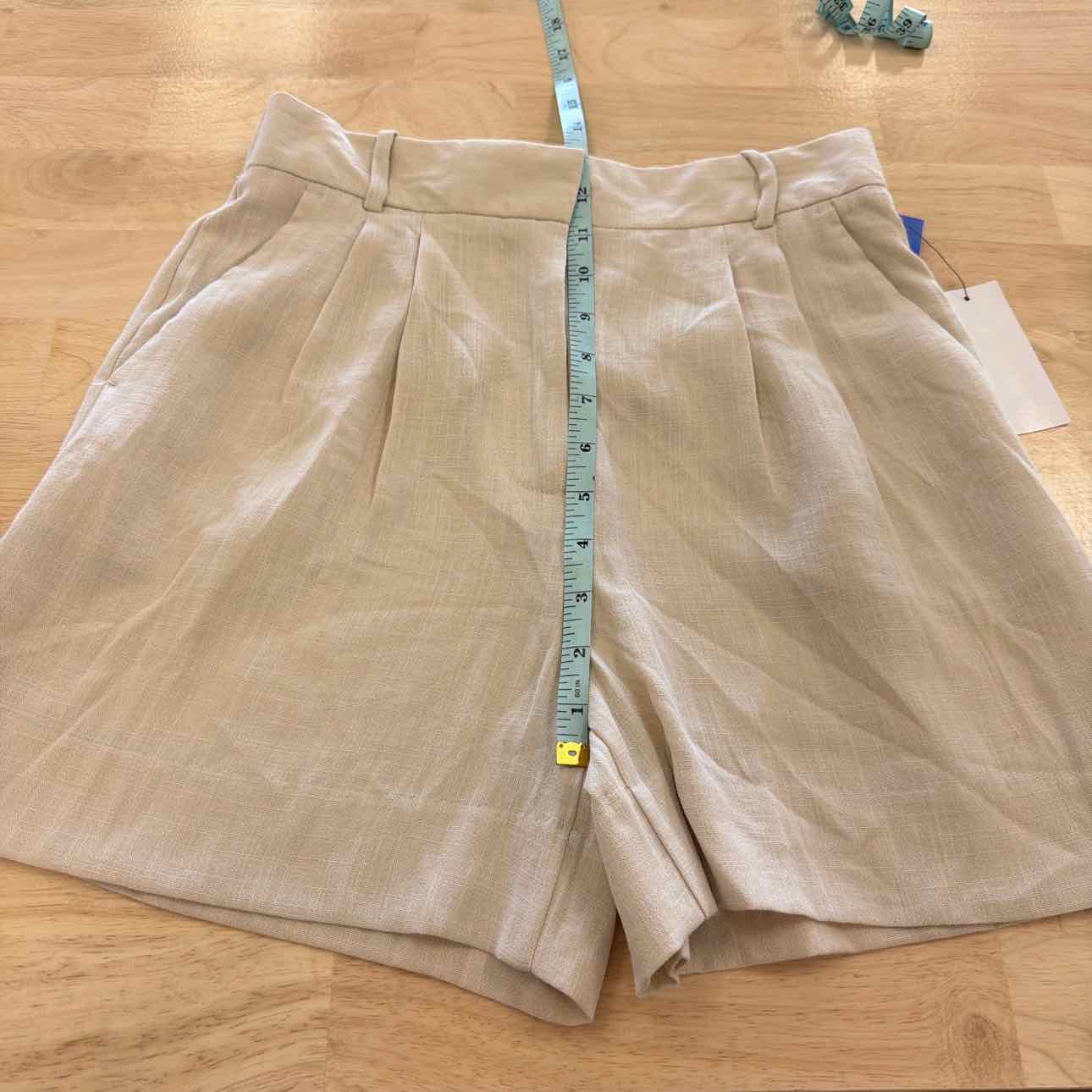BCX Women Size 5 Tan New Shorts