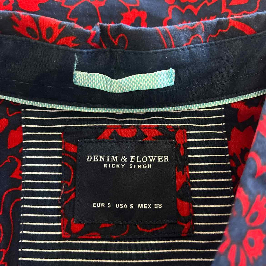 Denim & Flower Size S Blue Red Preloved MENS Button Down Shirt