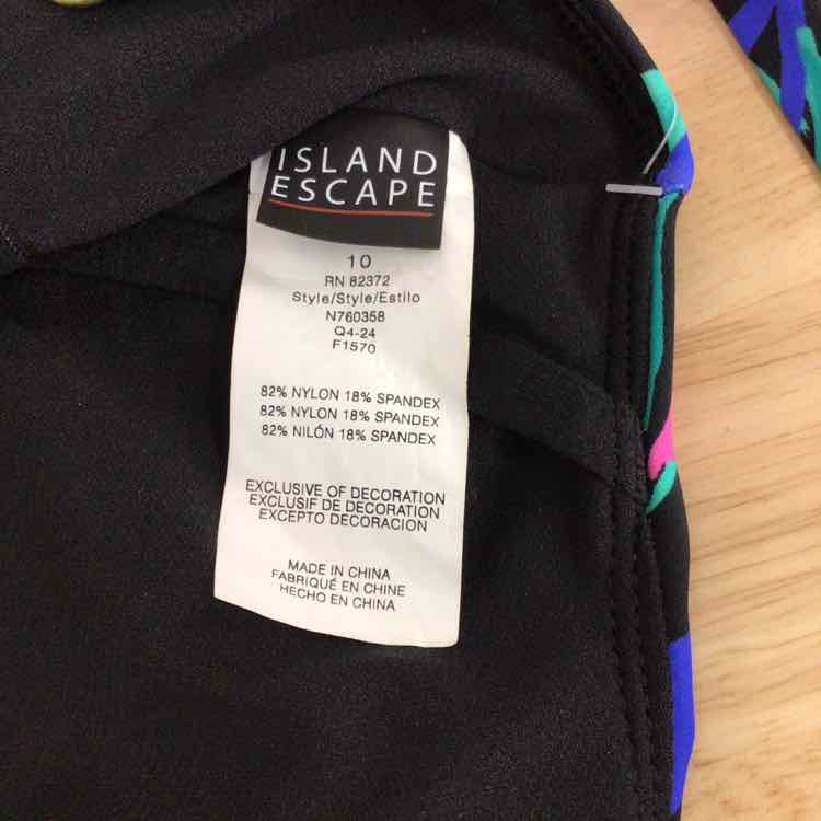 Island Escape Women's Capetown Underwire Tankini Top