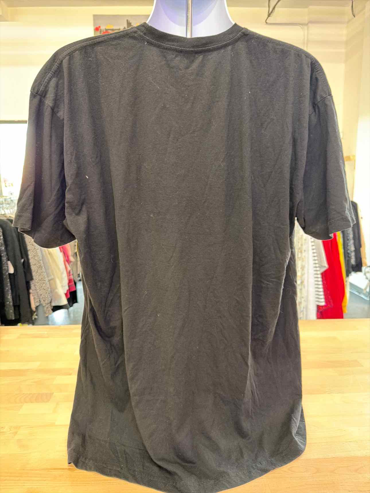 Size 2XL Black MENS T-shirt