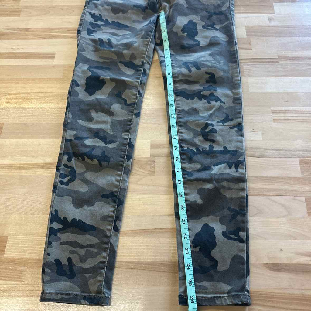 Stradivarius Size 6 Camo Pants