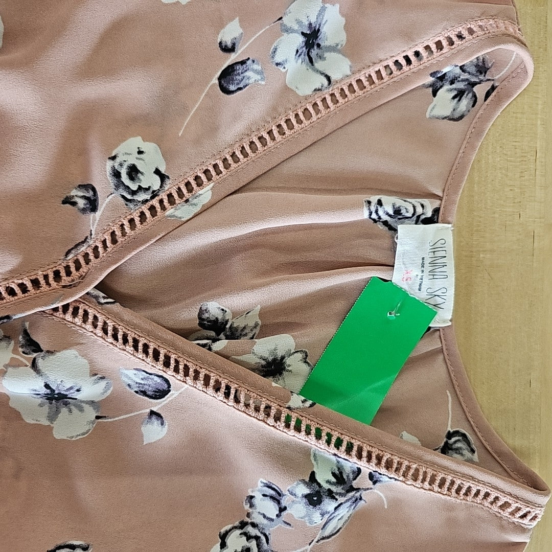 Sienna Sky Size XS Pink Blouse