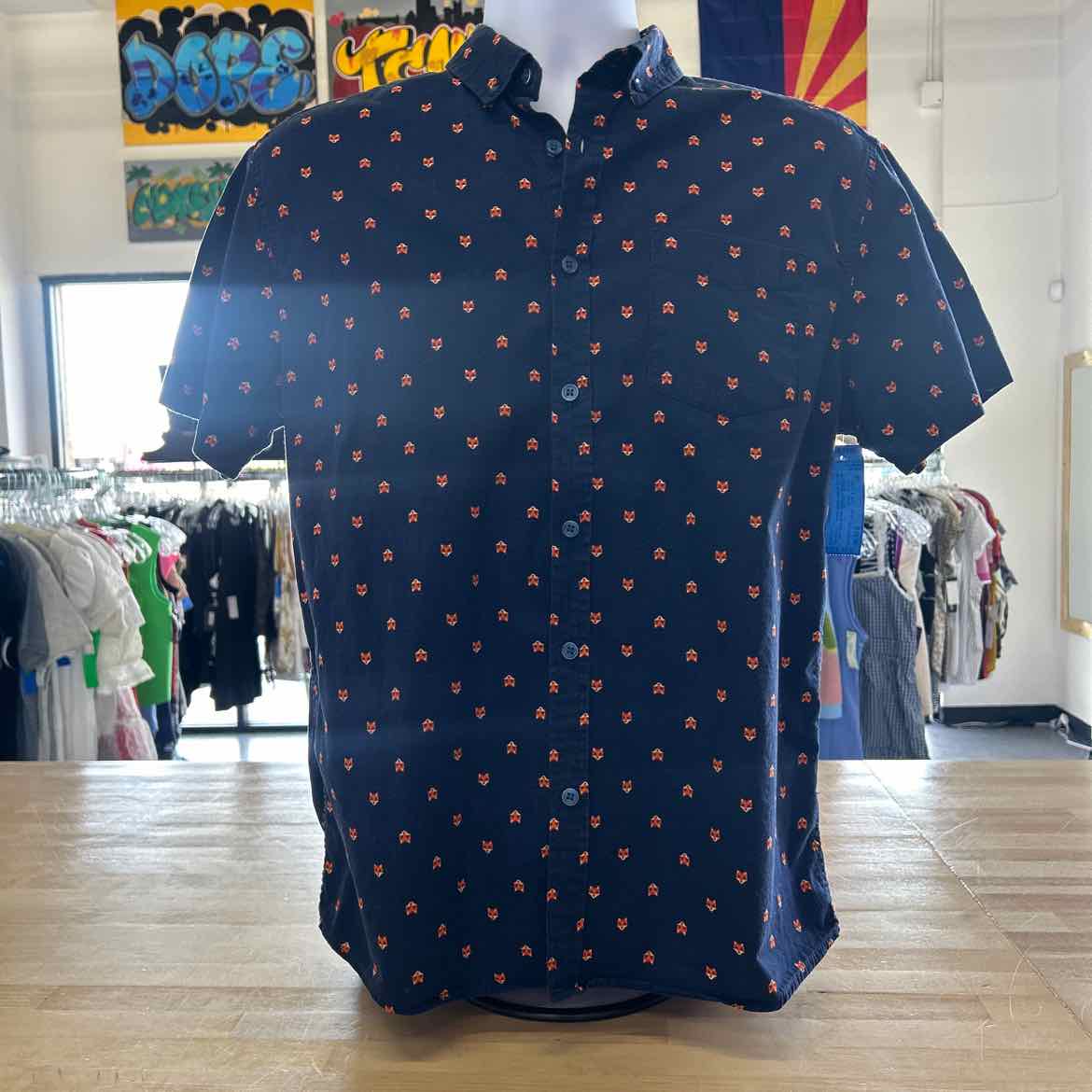 San Francisco Size M Navy Preloved MENS Button Down Shirt