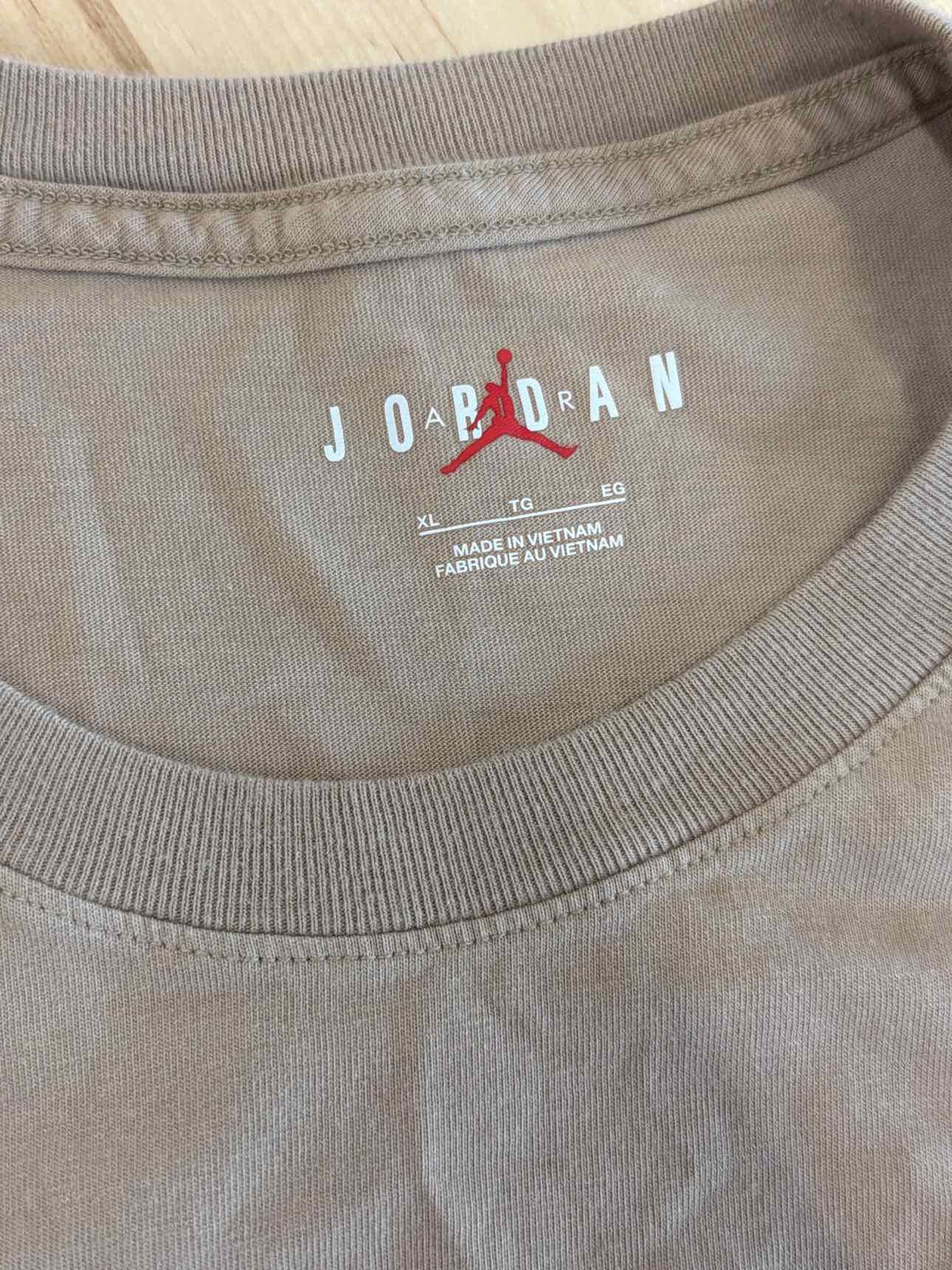Jordan Size XL Tan T-shirt