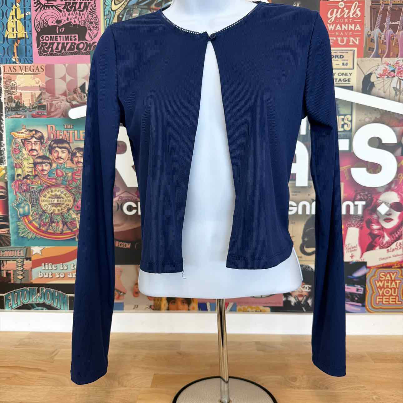 Just Polly Size M Flyaway Long Sleeve Cardigan
