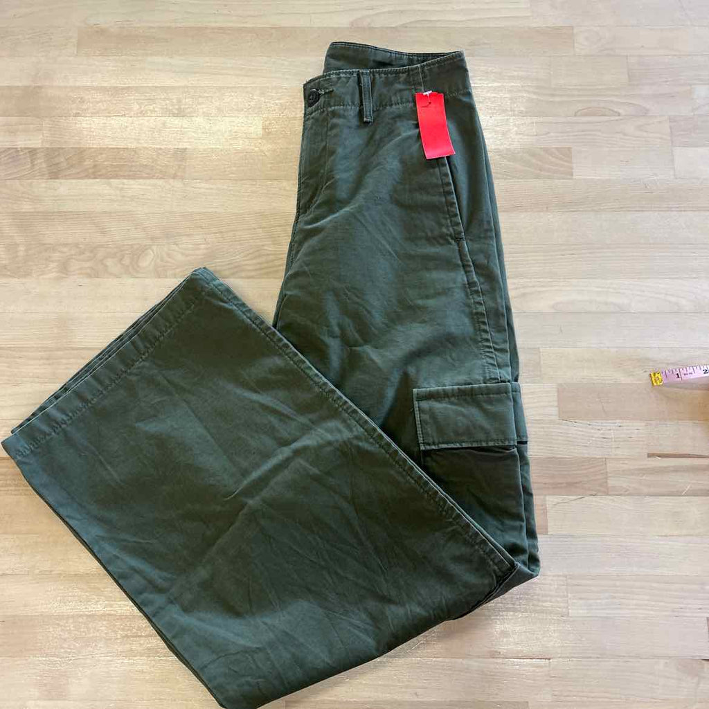 Levi's Size 23 Green Preloved Cargo Pants
