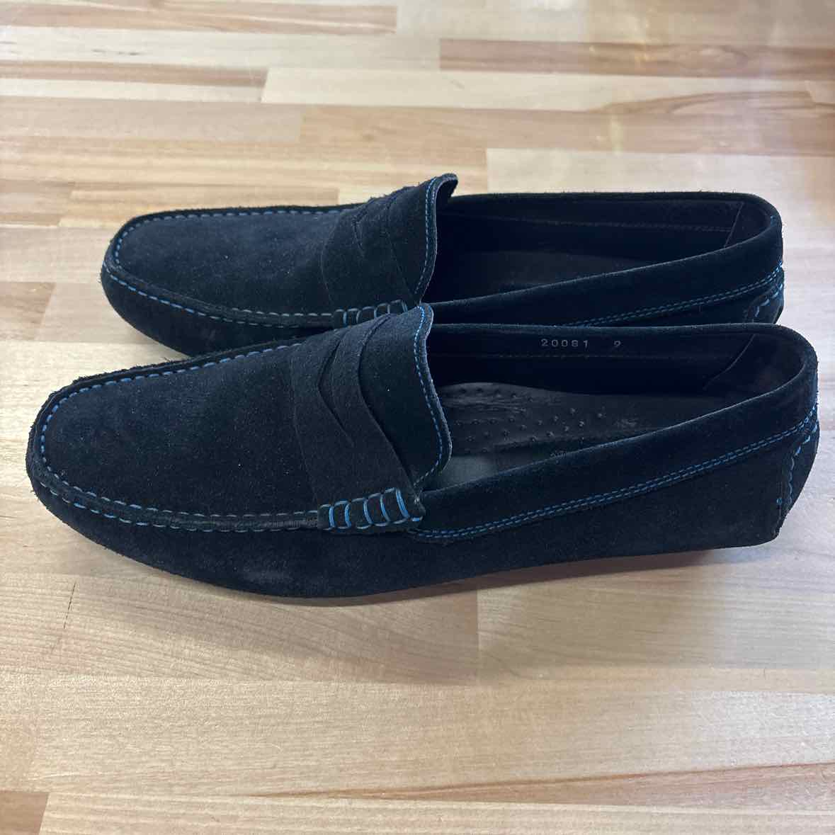 To Boot New York Size 9 Blue Loafers