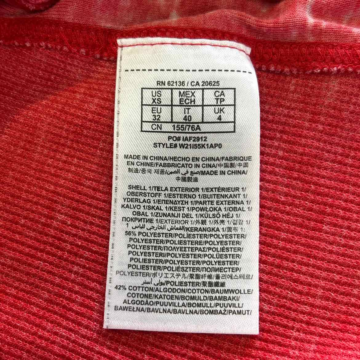 Guess Size XS Red Polyester Preloved T-Shirt SS