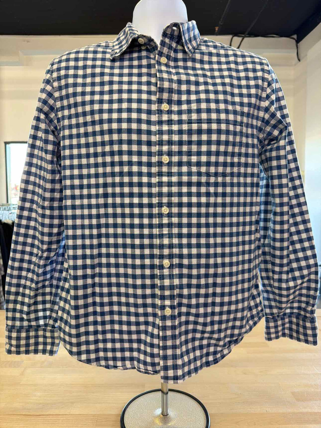 Old Navy Size M Blue Button Down Shirt
