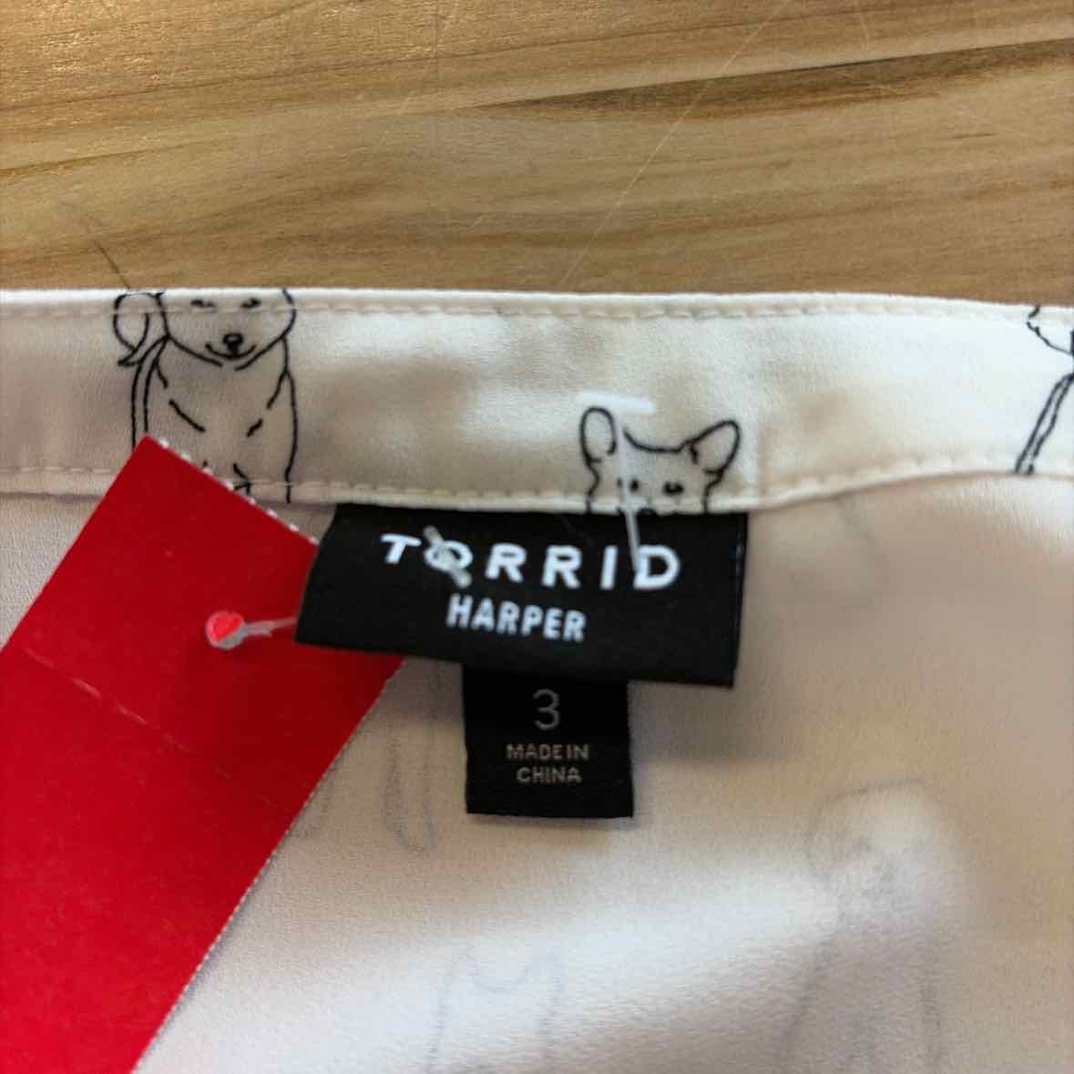 Torrid Size 3 White & Black Used Blouse