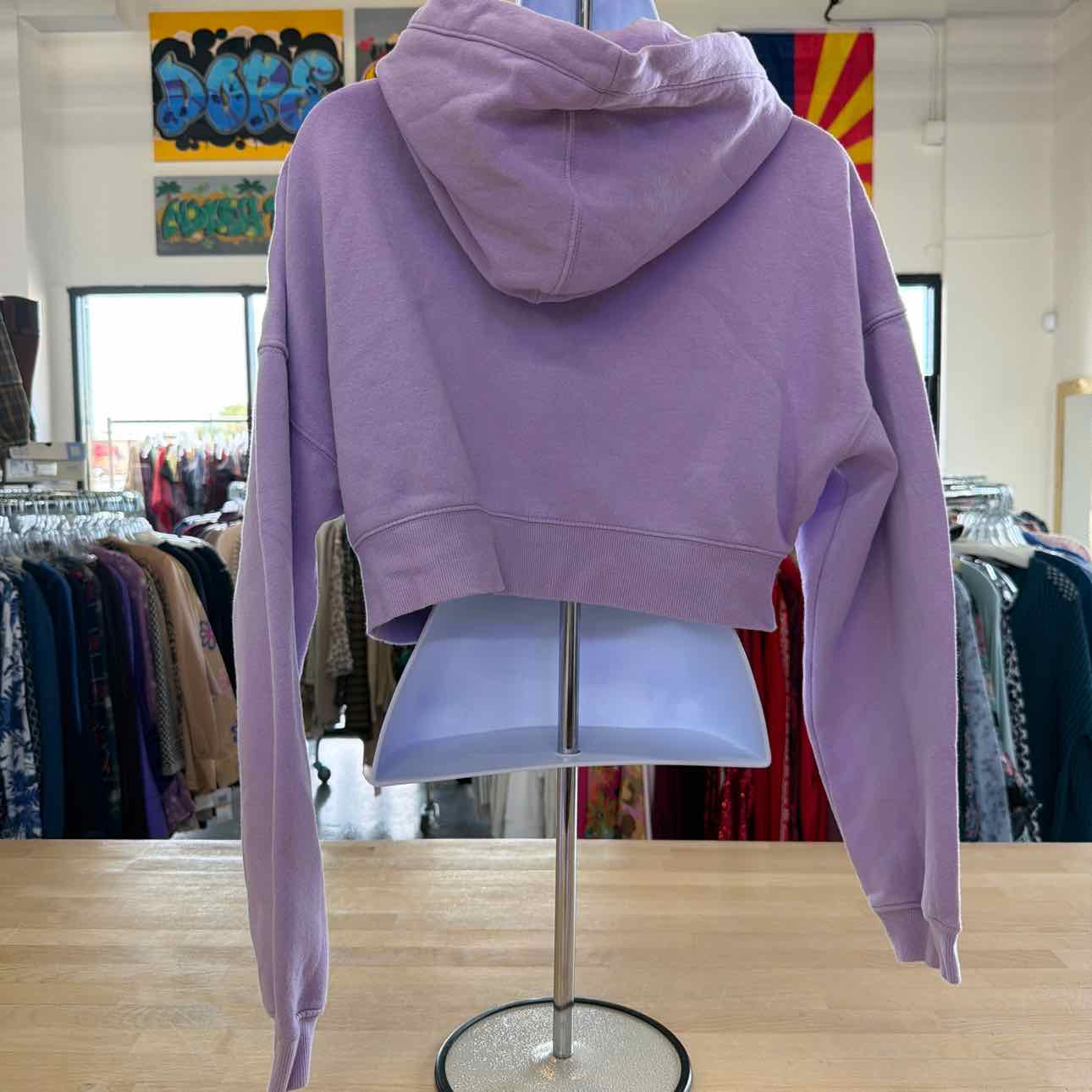 Divided Size M Lavender Preloved Sweater