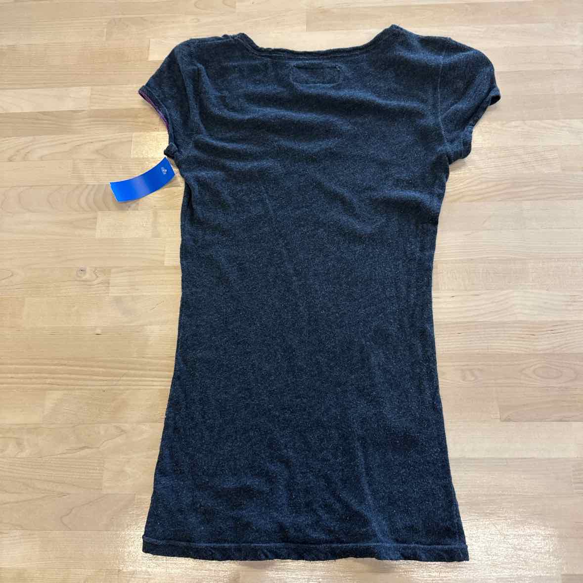 American Eagle Size XS Gray T-shirt