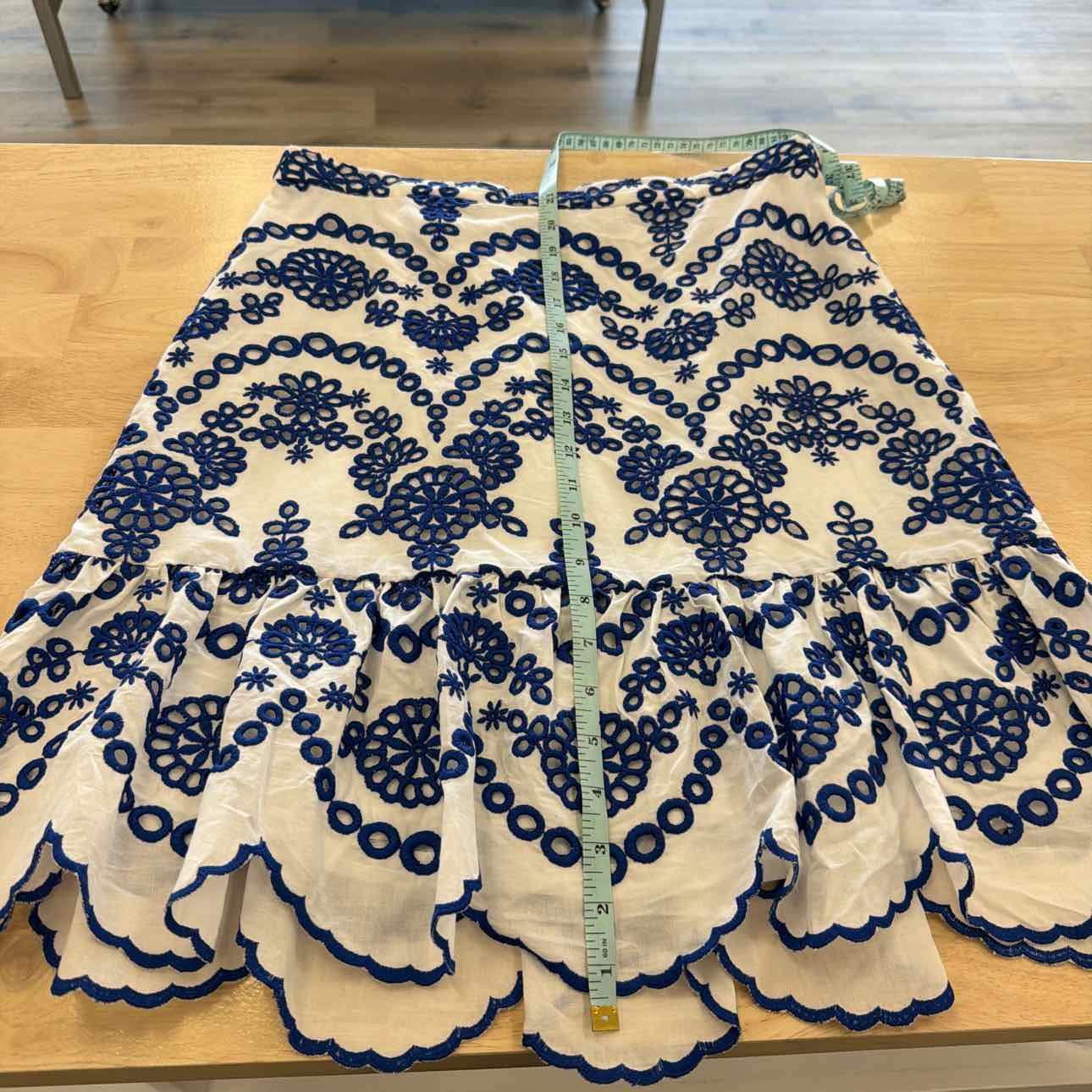 Anne Klein Size M Blue White eyelet New Skirt