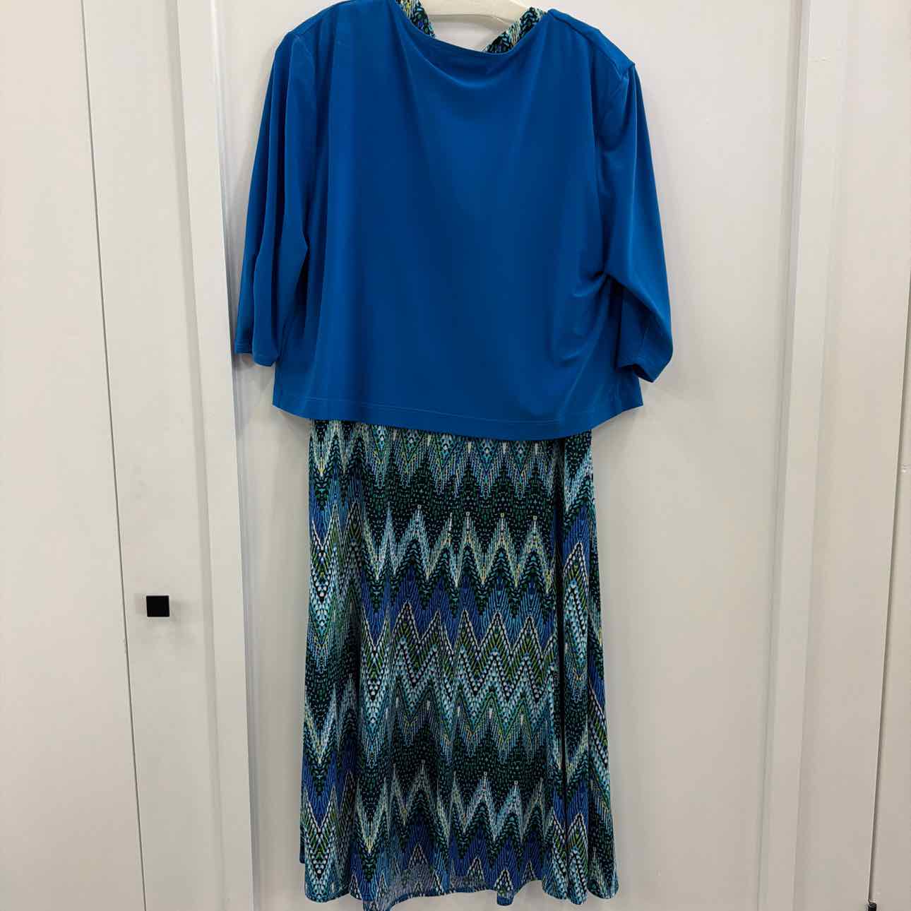 Perceptions Size L Nude Preloved 2 pc Dress Set