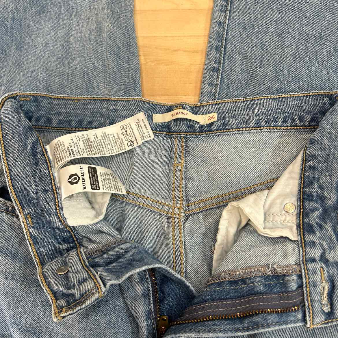 Levi's Size 26 Blue Denim Preloved Jeans