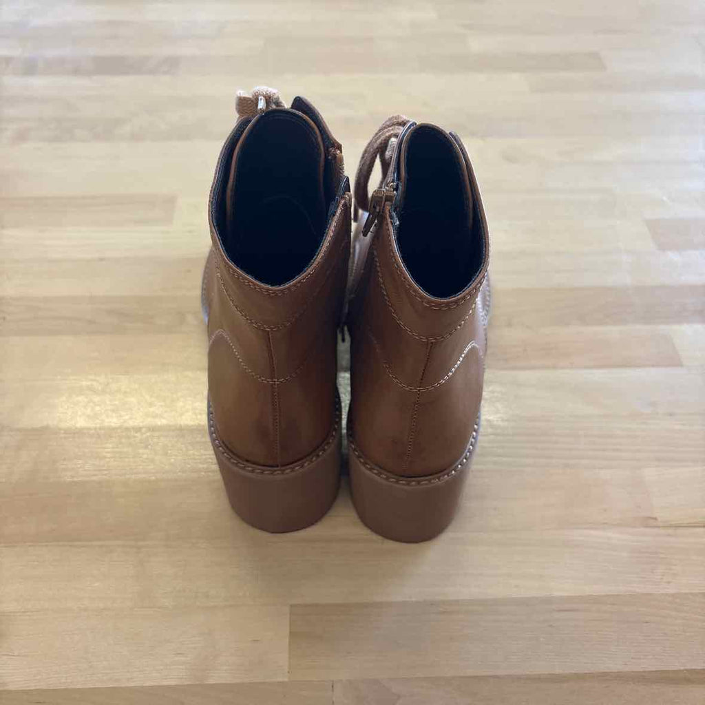 Naturalizer Size 8.5 Brown Sneakers