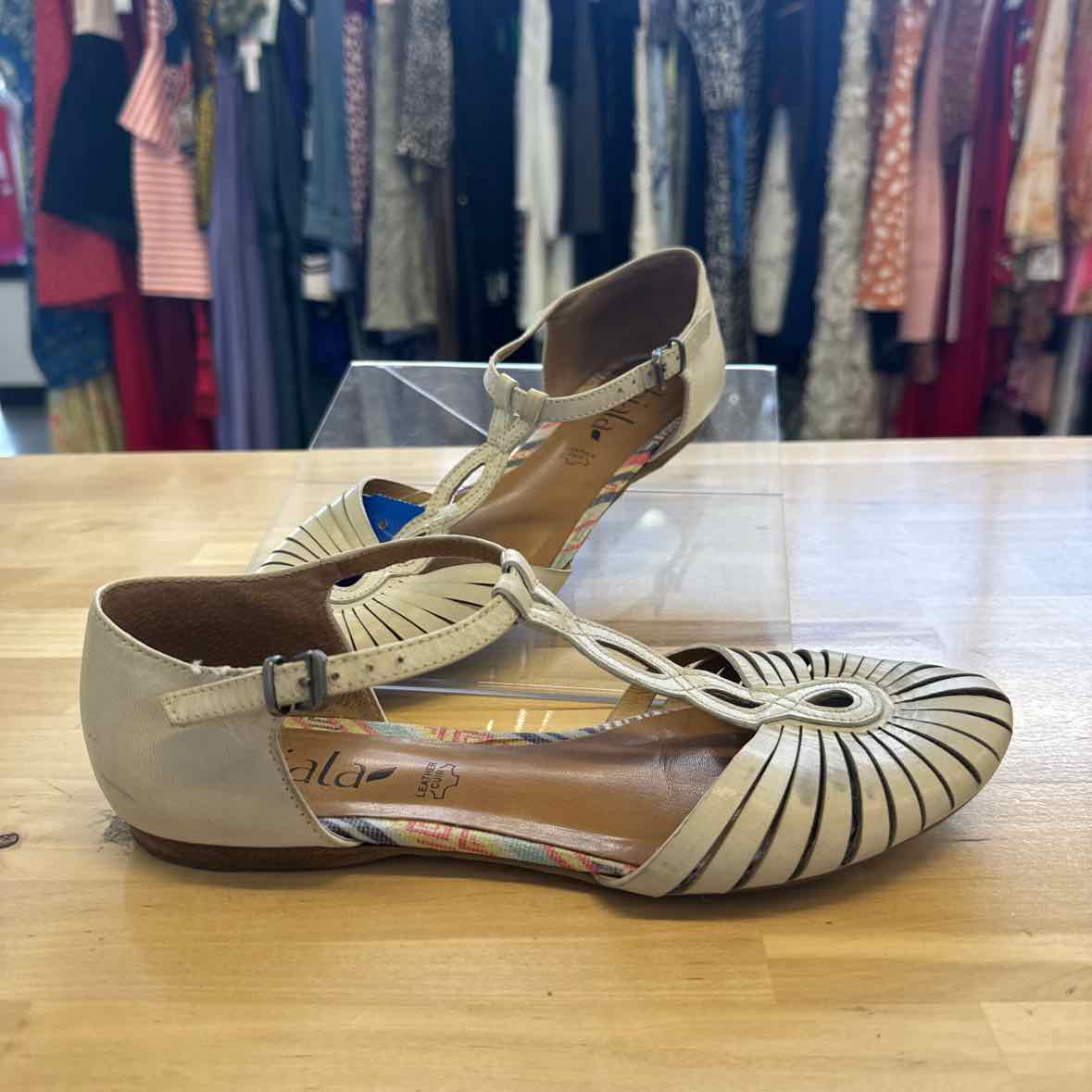 Biala Shoe Size 6.5 White Flats
