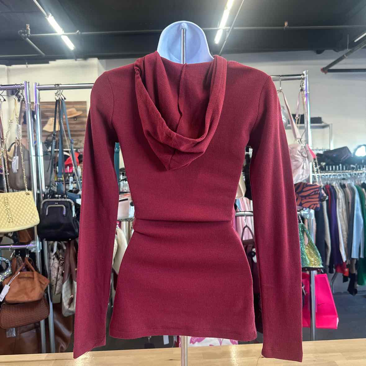 Yesterdays Sportswear Size S Red Long Sleeve