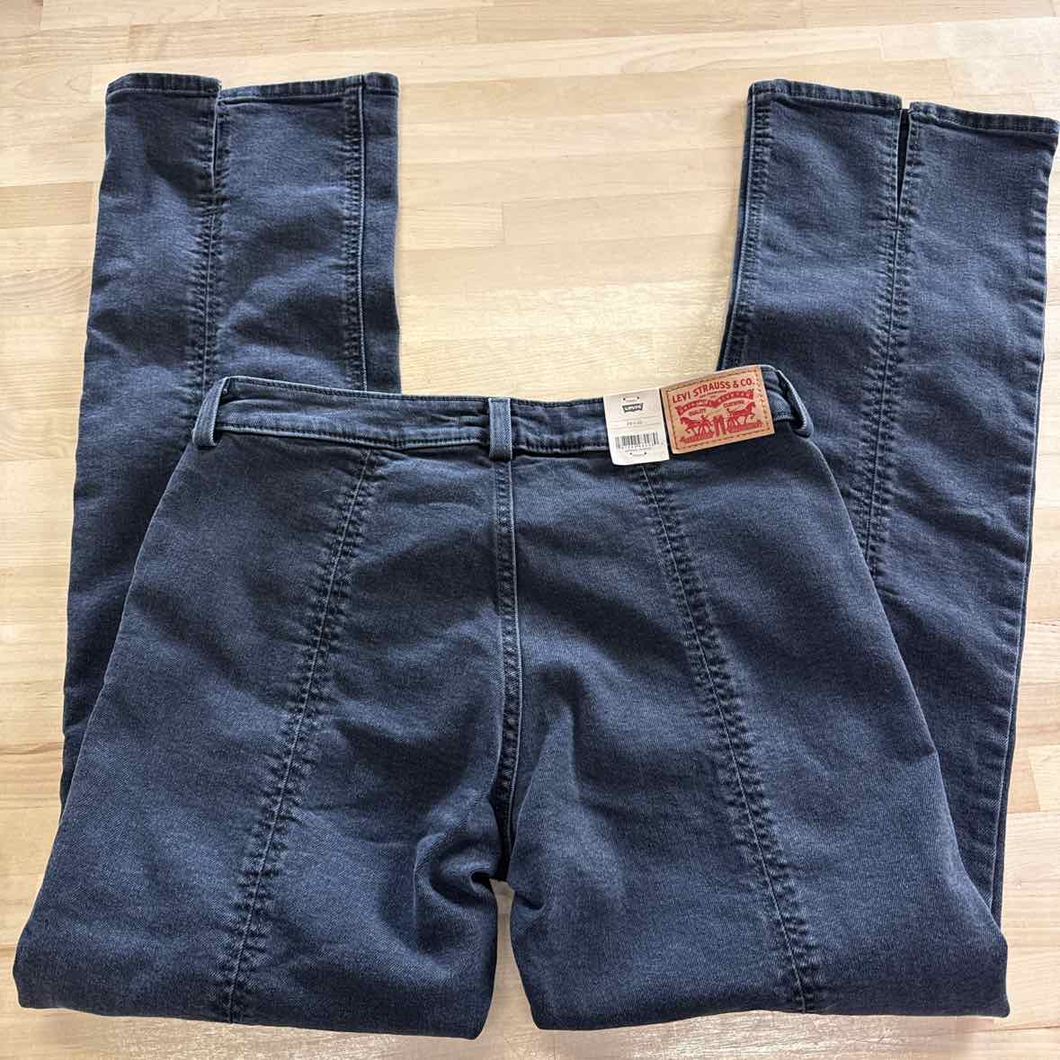 Levi's Women's Seamed Superlow Bootcut Jeans 29x32