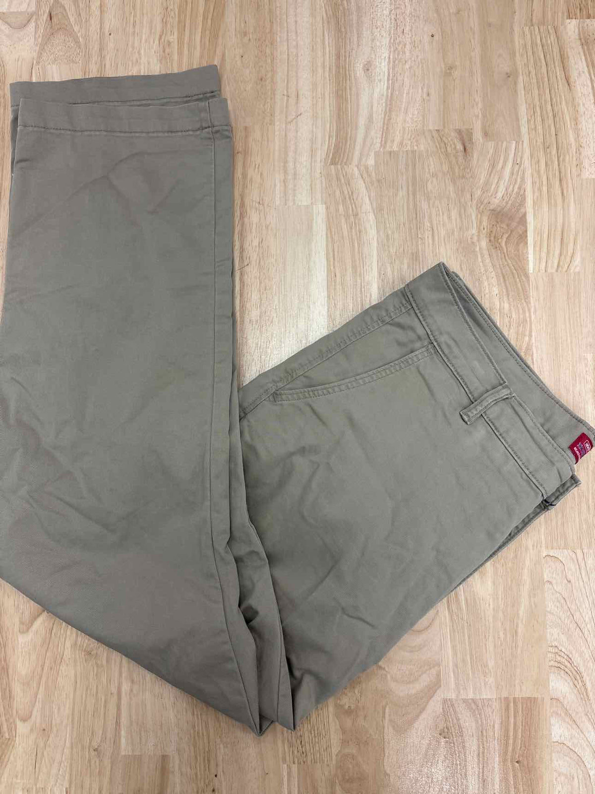Levi's Size 36x32 Khaki MENS Pants